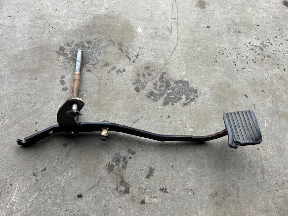 1983-1985 Porsche 944 Clutch Pedal Assembly Lever OEM #1851EM