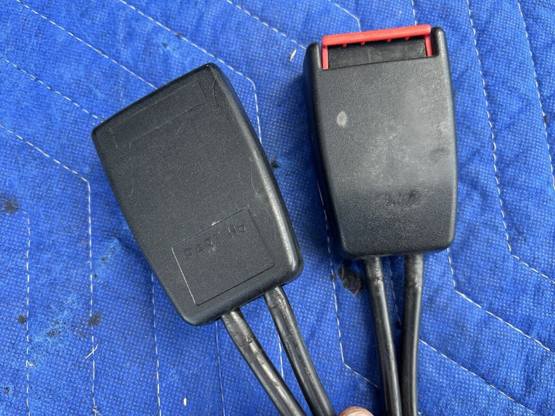 1986-1993 Volvo 240 244 245 Rear Seat Belt Buckle & Lap Belt Set of 3 OEM #3684E