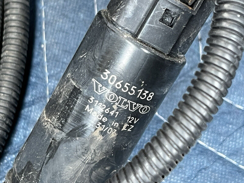 44091892