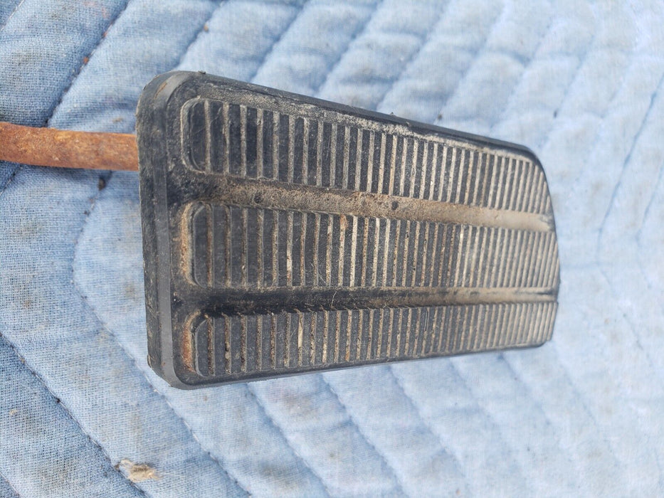 1988-1998 Chevy GMC GM 1500 C/K Gas Accelerator Pedal Assembly OEM #1028CN