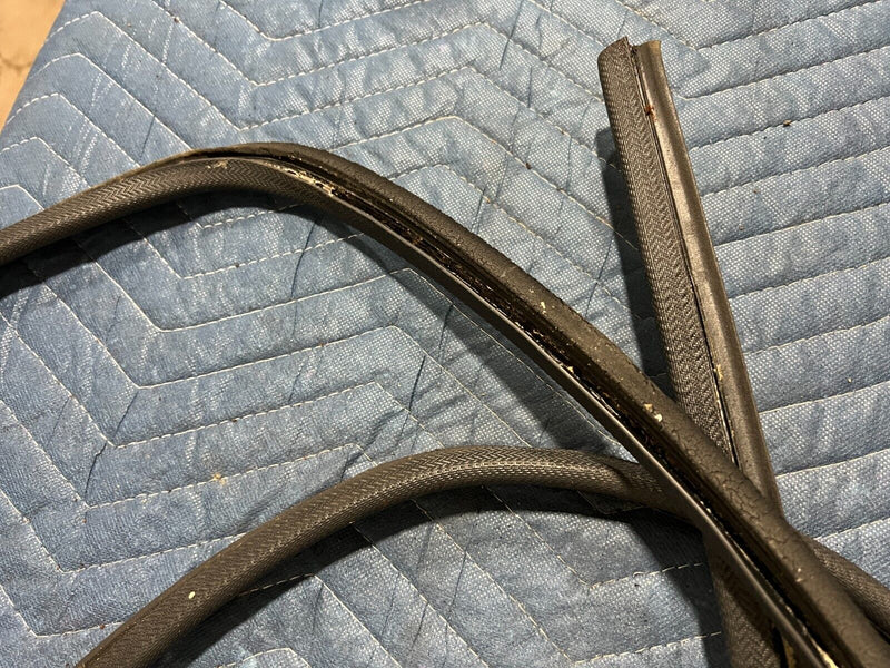 44291094