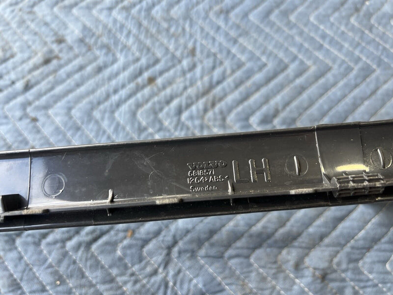 43770458