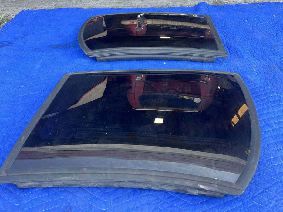 1993-2002 Chevy Camaro Z28 Front Window Left & Right w/ Glass Pair OEM #1783EM