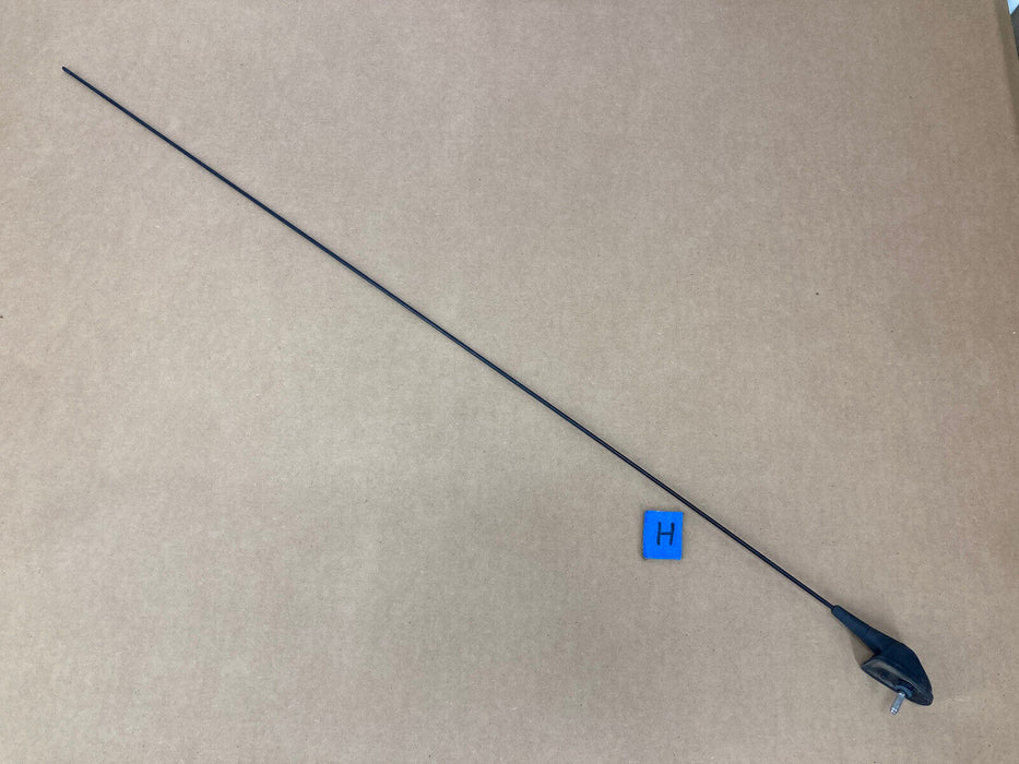 1998-2005 Land Rover Freelander Radio Antenna AM FM Roof Top OEM #3053M