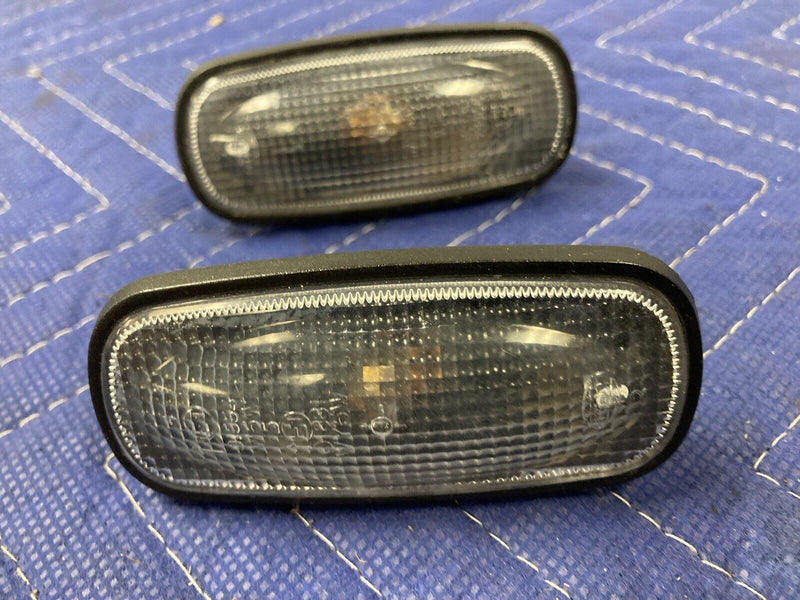 1998-2005 Land Rover Freelander Clear Side Marker Lights Pair OEM #3019M
