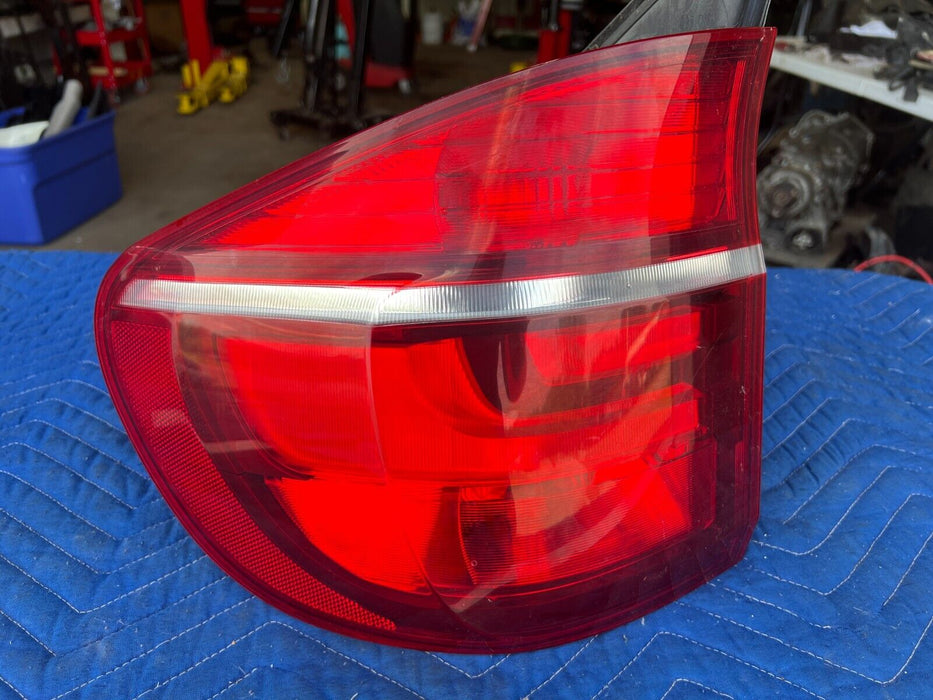 2011-2013 BMW X5 X5M E70 Driver Left L Rear Tail Light Lamp Assembly OEM #1988EM