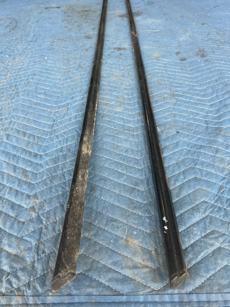 47058392