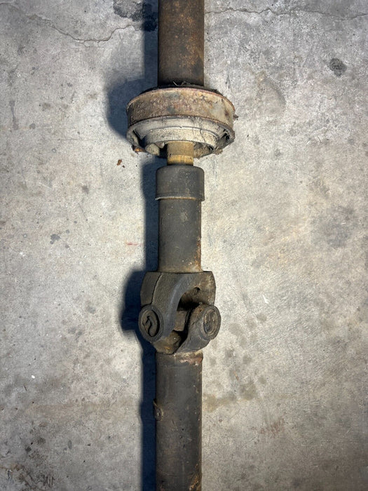 1984-1989 Volvo 740 760 Sedan Rear Drive Shaft Driveshaft Assembly OEM #1704EM