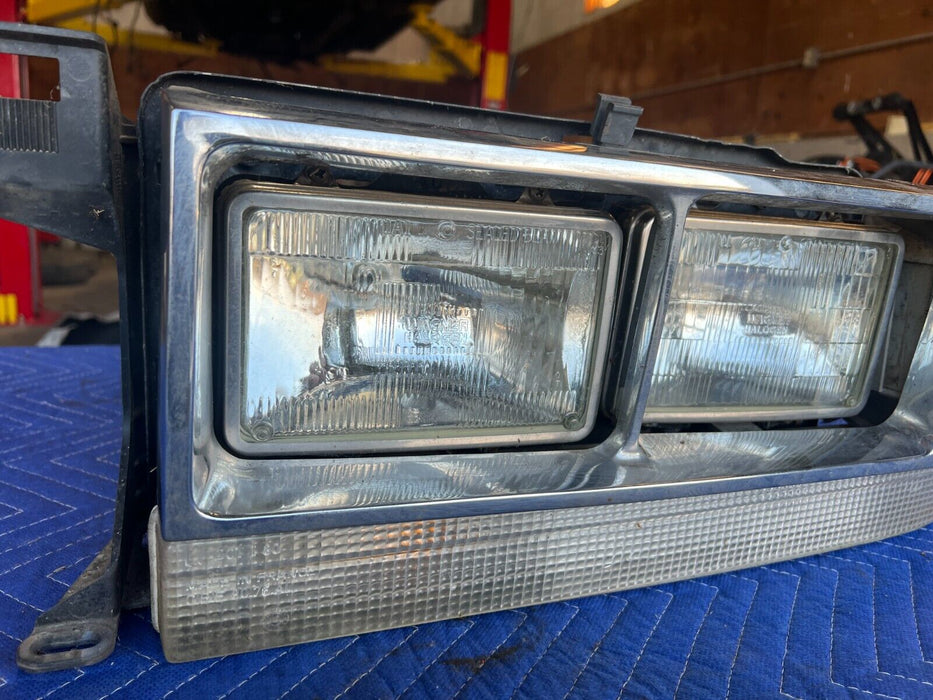 1984-1989 Volvo 740 760 LH Left Driver Front Headlight w/ Bezel Trim OEM #1706EM