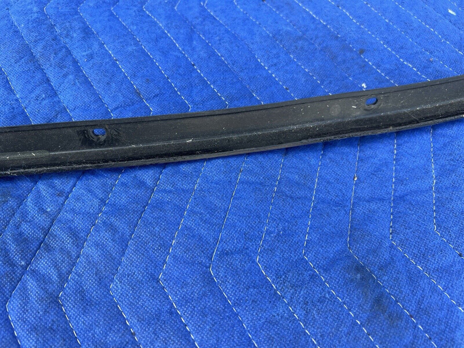 1986-1993 Volvo 240 244 245 Front Upper Windshield Inner Trim A Pillar OE #3719E