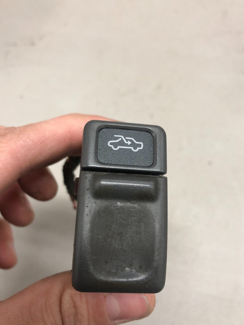 46761912
