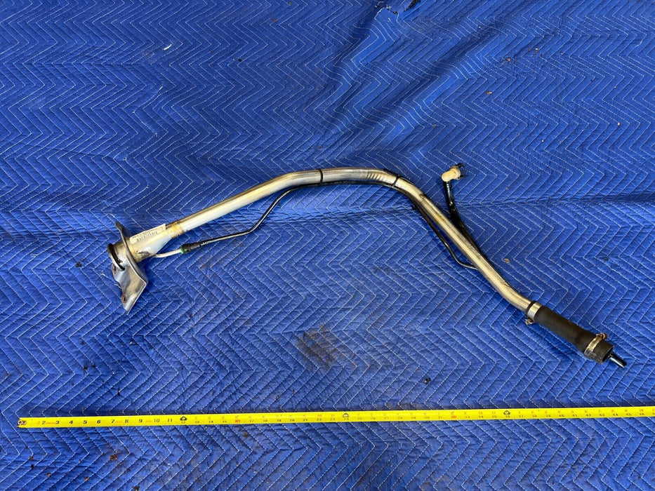 2006-2010 Hummer H3 Fuel Tank Gas Petrol Filler Neck Tube OEM #1495EM