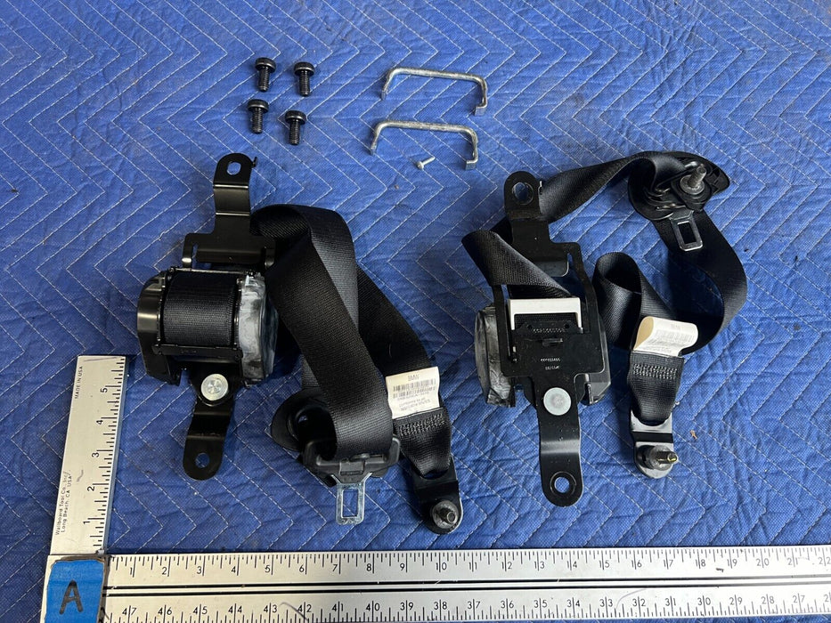 2011-2013 BMW X5 X5M E70 Rear Right & Left Seat Belt Retractor Set OEM #1934EM