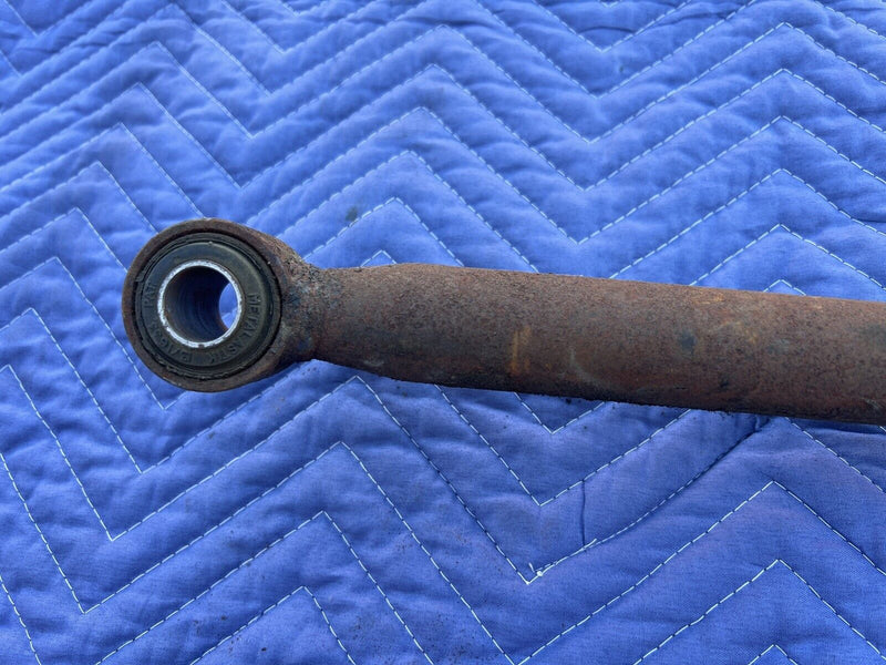 1975-1993 Volvo 240 242 244 245 Rear Panhard Bar Axle Suspension OEM #3855E