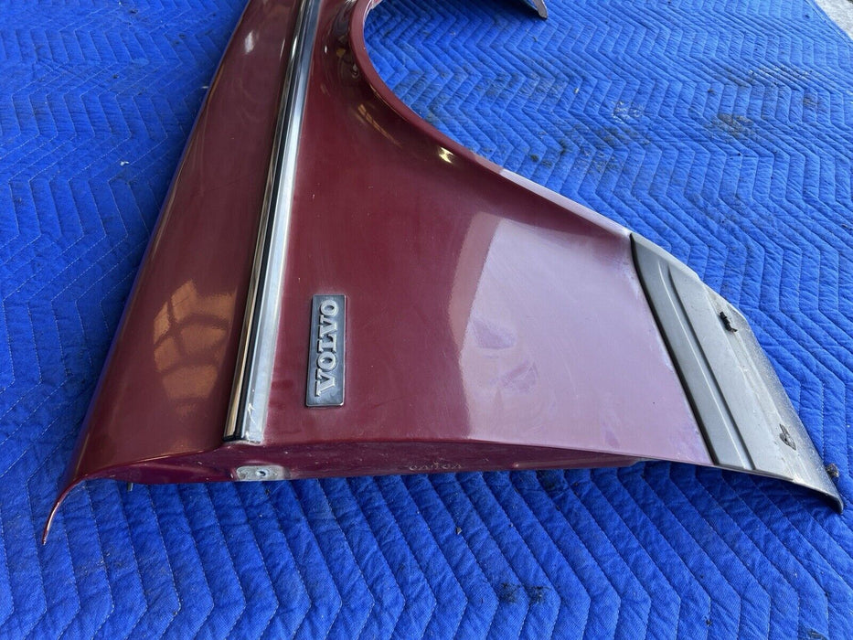 1988-1993 Volvo 240 244 245 Passenger  Right Front Fender Maroon OEM #3758E