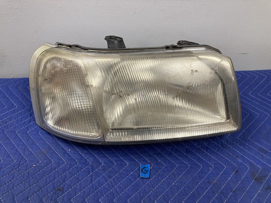 1998-2005 Land Rover Freelander Right Headlight Assembly RH Front OEM #3033M