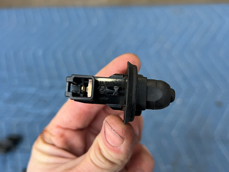 43872925