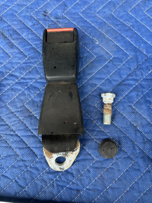 1983-1985 Porsche 944 Rear Set Right Left Seat Belt Retractor Buckle OEM #1896EM