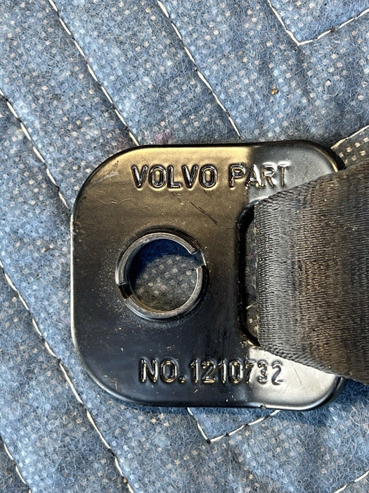 1986-1993 Volvo 240 245 Driver L Front Seat Belt Assembly Retractor OEM #3683E