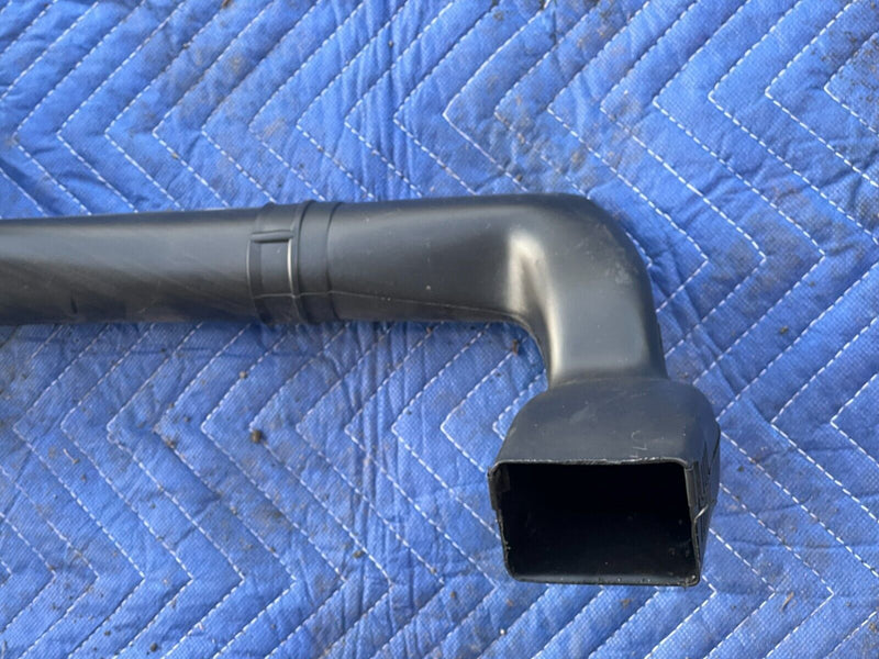 1984-1989 Volvo 740 760 Air Cleaner Intake Duct Tube Assembly 1258690 OEM#1615EM