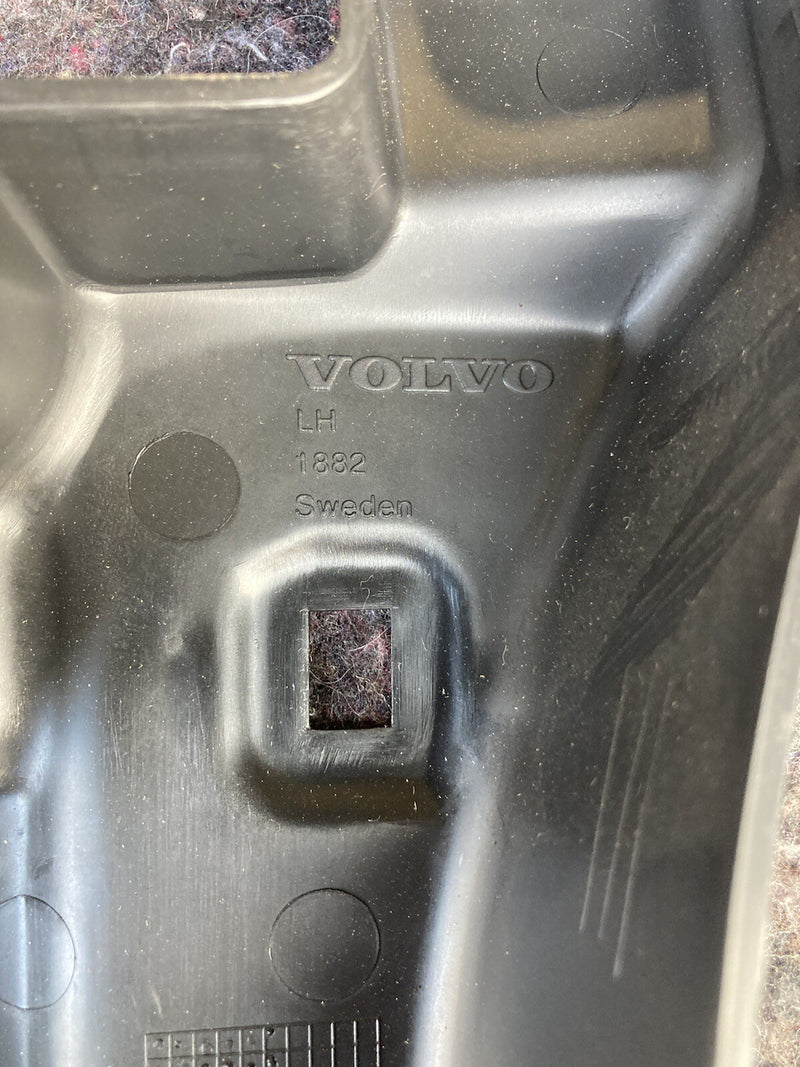 46763163