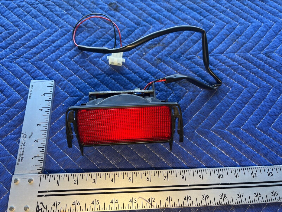 1984-1989 Volvo 740 760 Sedan Rear Third Brake Light Lamp Assembly OEM #1634EM