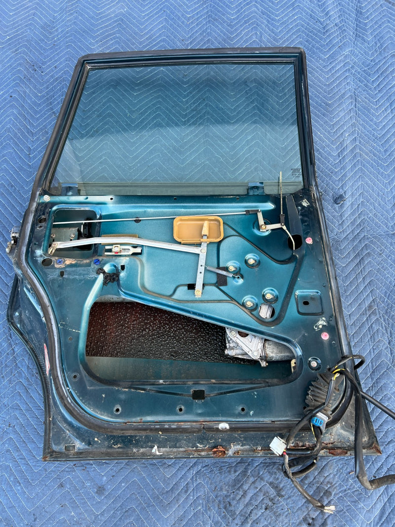 47027175