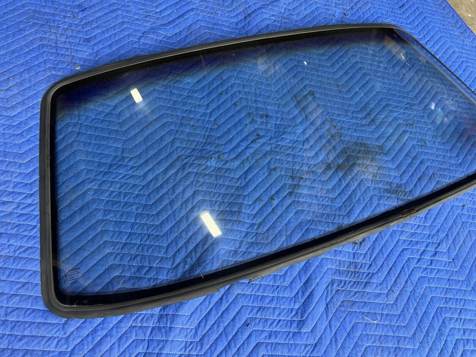 1986-1993 Volvo 240 244 245 Flush Mount Front Windshield Window Glass OEM #3767E