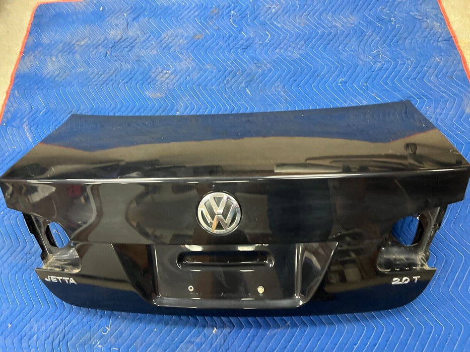 2006-2010 VW Volkswagen Jetta 2.5L Rear Black Trunk Deck Lid Assembly OEM #142MC