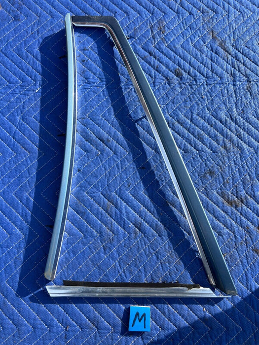 1984-1989 Volvo 740 760 Sedan Driver Left L Rear Quarter Window Trim OEM #1611EM