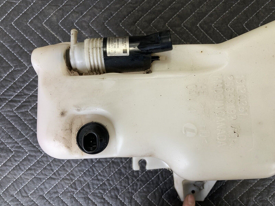 2006-2016 Chevy Impala GM Windshield Washer Fluid Tank 19120261 OEM #3121M