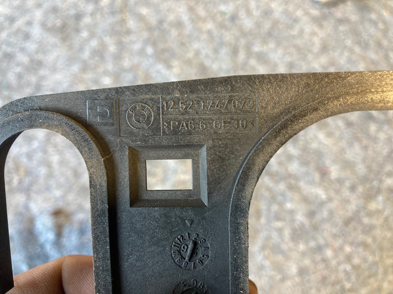 46762953