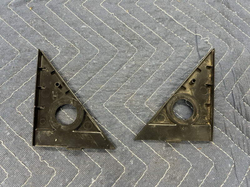 43770772