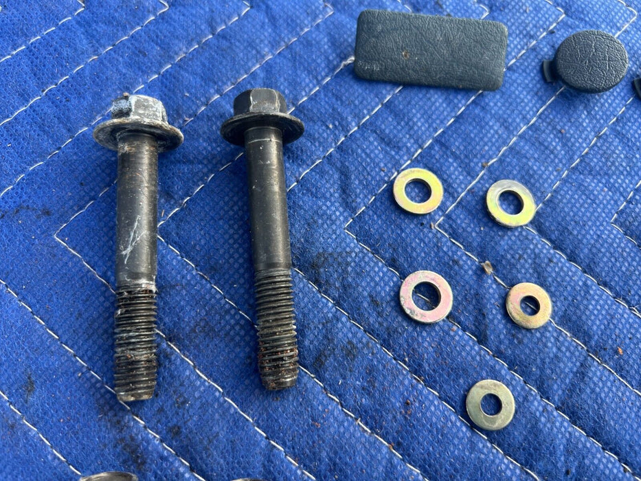 1984-1989 Volvo 740 760 Sedan Driver Left LH Seat Hardware Bolt Set OEM #1604EM