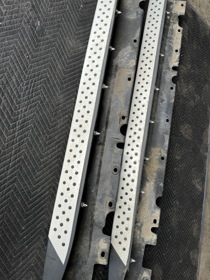 2007-2013 BMW X5 X5M E70 xDrive Left & Right Running Board Step Pair OEM #3418E