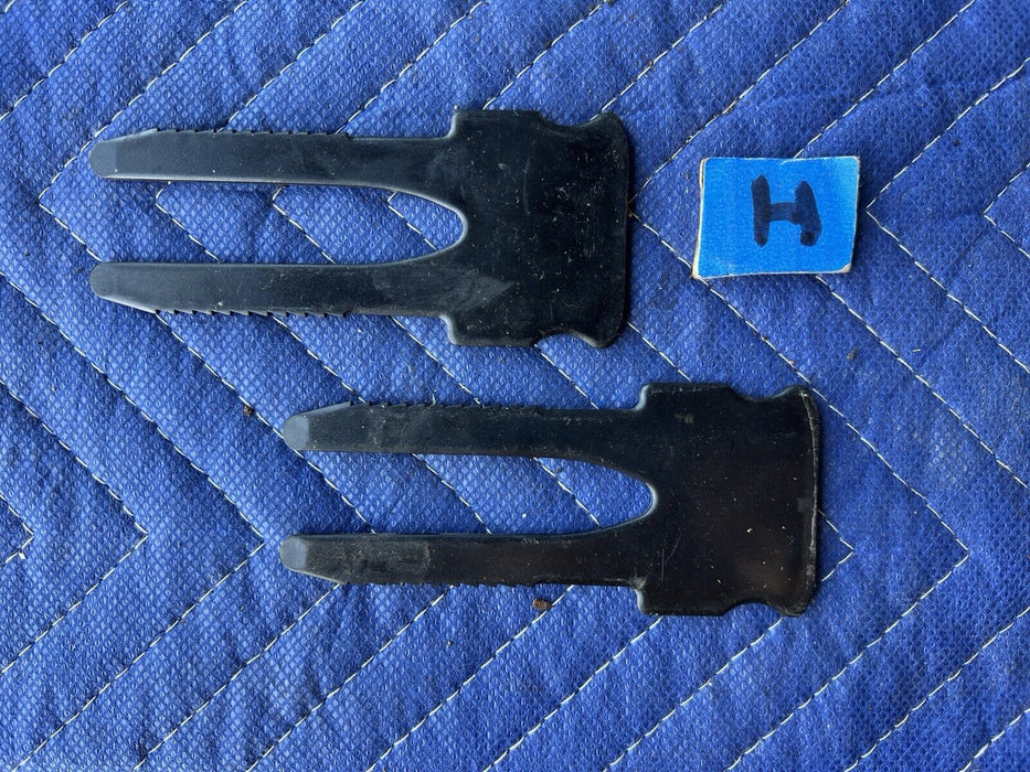 1986-1993 Volvo 240 244 245 Interior Dash Wiring Shim Dashboard Clips OEM #3654E