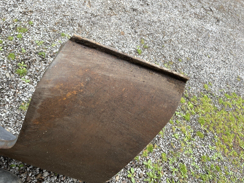 46761585