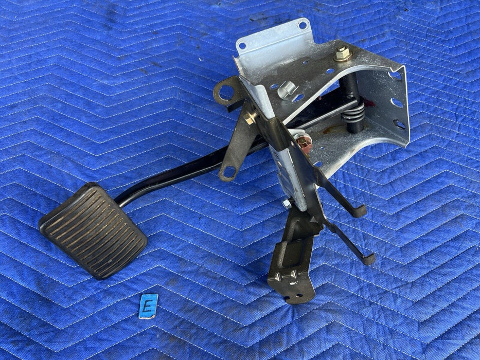 1986-1993 Volvo 240 244 245 Automatic Brake Pedal Assembly Lever OEM #3736E