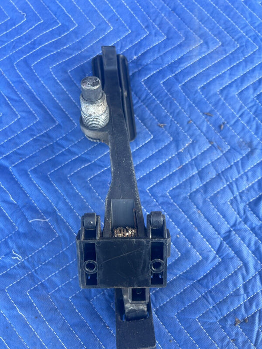 1984-1989 Volvo 740 760 Gas Pedal Throttle Accelerator Assembly OEM #1715EM