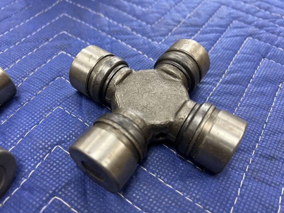 Precision U Joint Universal Joint 534G Pair NOS Moog Chevy Buick Cadillac #3349E