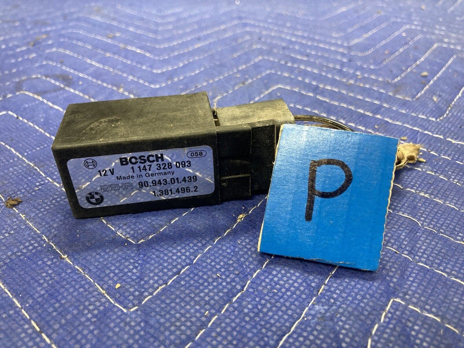 1984-1991 BMW 318i 325i E30 Bosch Climate Control Relay Unit 1381496 OEM #2684M