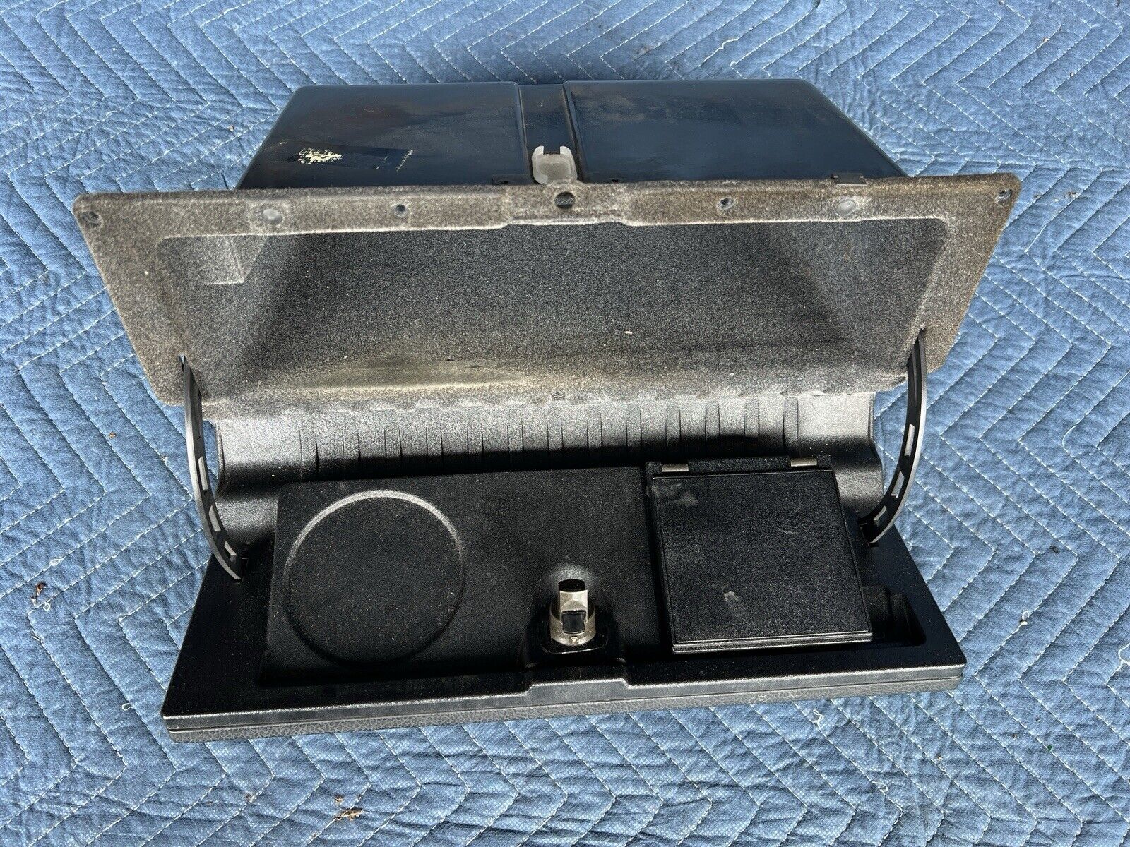 1986-1993 Volvo 240 244 245 Complete Glove Box Assembly Black NICE