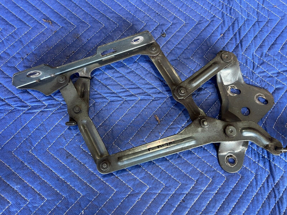 1984-1989 Volvo 740 760 Sedan Left & Right Hood Hinge Bracket Pair OEM #1687EM