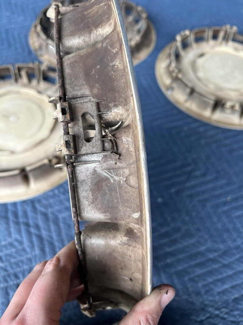 1989-1993 Volvo 240 244 245 Set Of 4 Hub Caps 3540176 14” Wheel Cover OEM #3637E