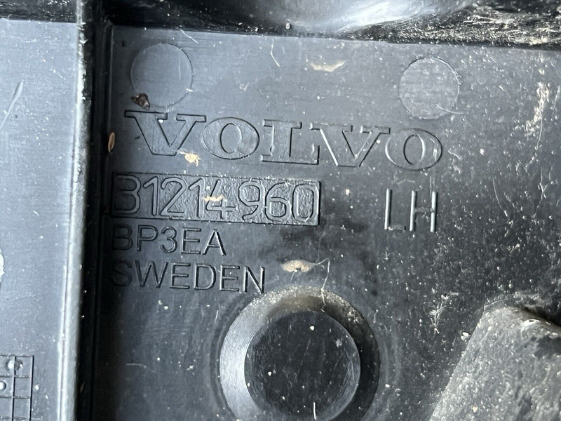 44093020