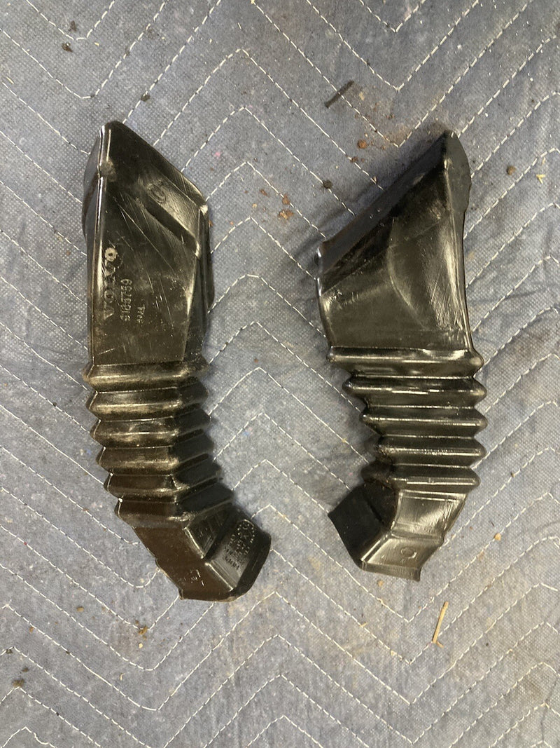 46764137
