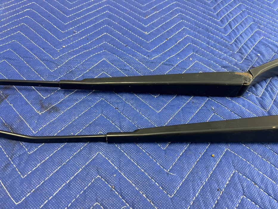 2006-2010 VW Jetta 2.5L LH & RH Windshield Wiper Arm Blade Pair Set OEM #104MC