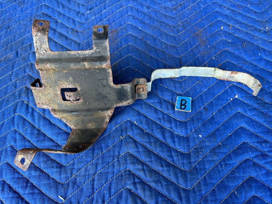 1986-1993 Volvo 240 244 245 Coolant Expansion Tank Reservoir Bracket OEM #3773E