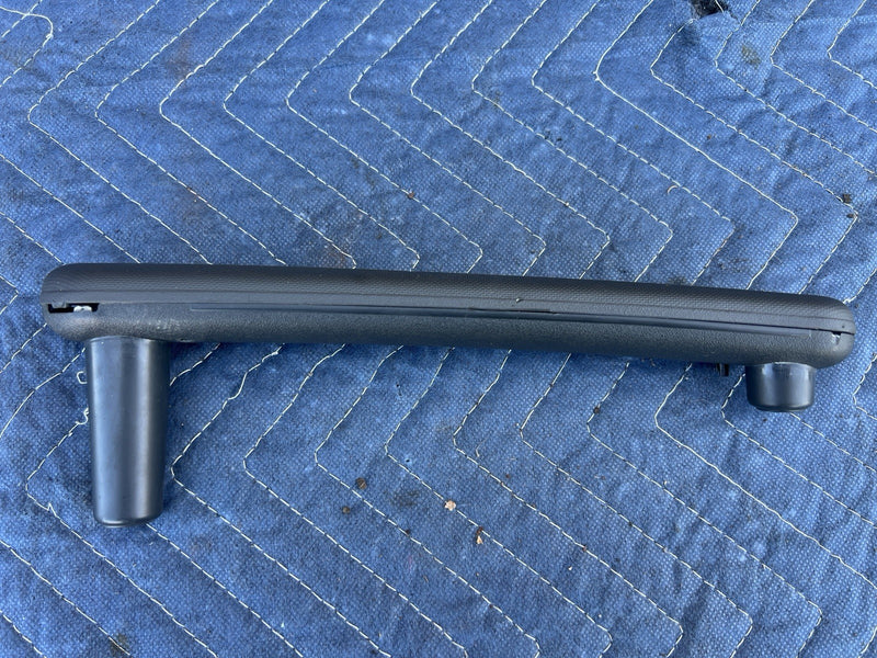 47015884