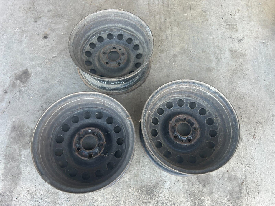 1984-1989 Volvo 740 760 Sedan Steel Wheel Rim Set 4.5Jx15x25 1329537 OEM #1713EM